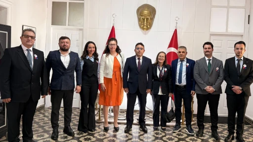 Vergi dairesi personelinden Kaymakam Kaya&rsquo;ya ziyaret