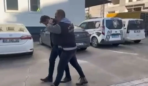 Vergi su&ccedil;undan hapis cezası ile aranan şahıs yakalandı
