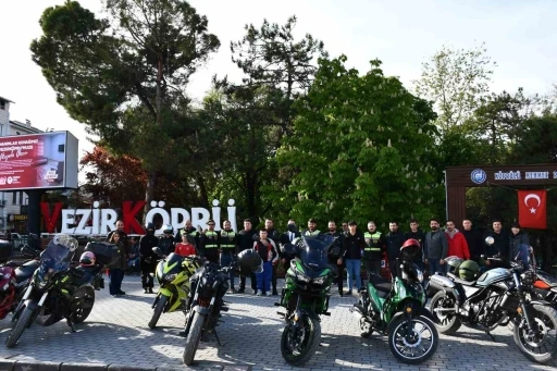 Vezirk&ouml;pr&uuml;&rsquo;de 23 Nisan&rsquo;da motosiklet korteji
