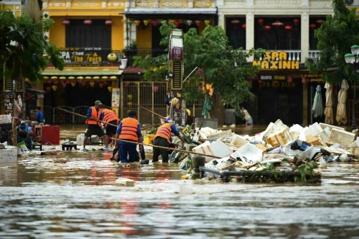 Vietnam’daki selde can kaybı 35’e yükseldi
