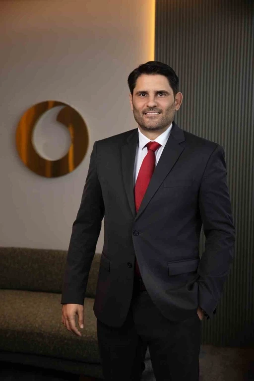 Vodafone&rsquo;dan 5G yolunda fiber optik omurga şebeke operasyonlarında yapay zekalı yeni adım
