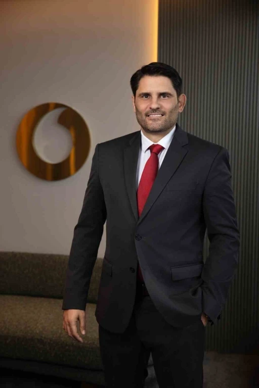 Vodafone&rsquo;dan ara&ccedil; g&uuml;venliği ve acil durum iletişimi i&ccedil;in kritik hizmet
