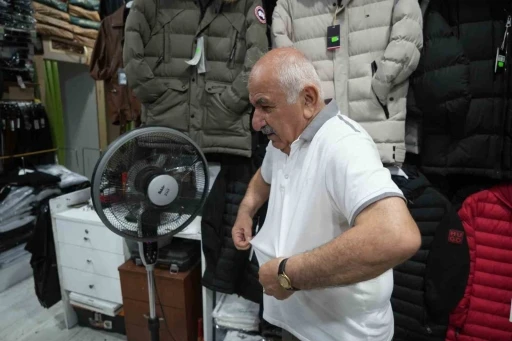 Yabancılar Çarşısı esnafı sıcaklardan dertli: &quot;Vatandaş çarşıya uğramaz oldu&quot;
