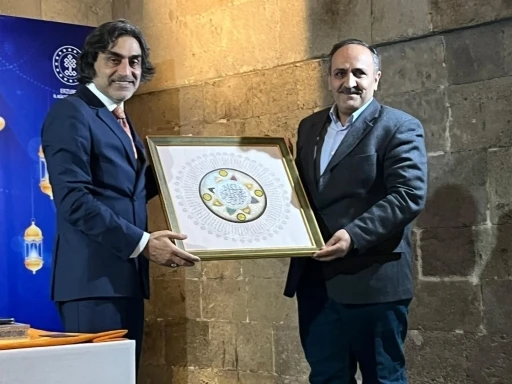 Yakutiye Medresesi&rsquo;nde, tefekk&uuml;r dolu bir buluşma
