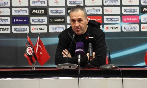 Yalçın Koşukavak: &quot;Bu zor şartlar altında play-off mücadelesini sürdürmek istiyoruz&quot;
