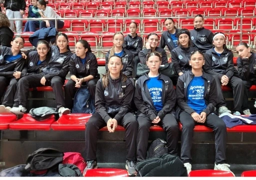 Yalıkavakspor altyapısı mevlana turnuvasına farklı galibiyetle başladı
