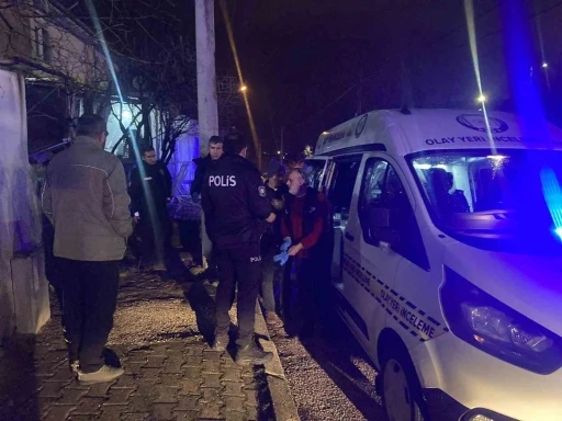 Yalnız yaşayan 78 yaşındaki adam evinde &ouml;l&uuml; olarak bulundu
