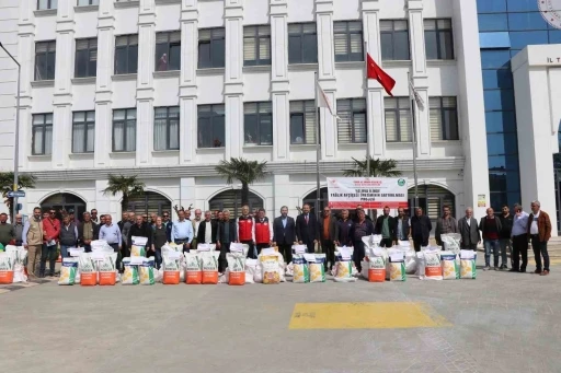 Yalova’da çiftçiye 1 ton 890 kilo ayçiçeği tohumu dağıtıldı
