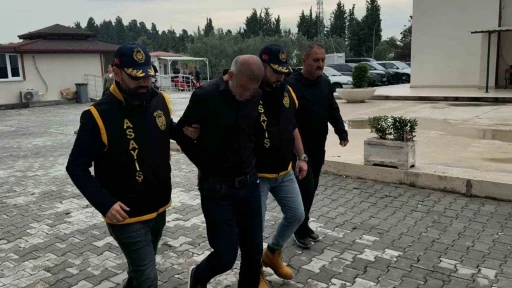 Yalova&rsquo;da eşini sokak ortasında &ouml;ld&uuml;ren zanlı hakim karşısında
