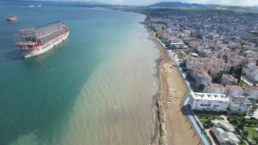 Yalova’da karaya oturan dev geminin kurtarma çalışmaları sürüyor
