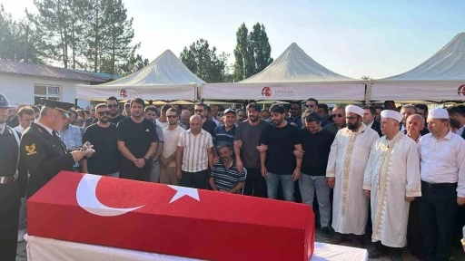 Yangın şehidi Tolunay Kocaman gözyaşları içinde son yolculuğuna uğurlandı
