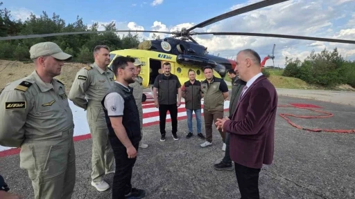 Yangın s&ouml;nd&uuml;rme helikopteri Karab&uuml;k&rsquo;te g&ouml;reve başladı

