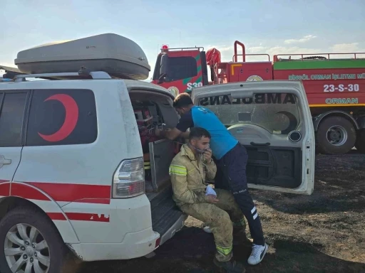 Yangına m&uuml;dahale eden 4 personel dumandan etkilendi
