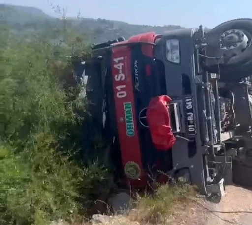 Yangına müdahaleye giden arazöz devrildi: 2 yaralı
