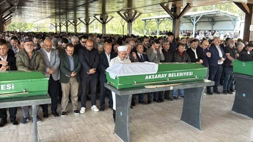 Yangında &ouml;len yaşlı kadın son yolculuğuna uğurlandı
