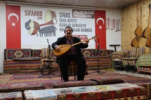 Yapay zeka Sivas türkülerine de el attı, aşıklar ikiye bölündü
