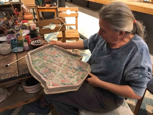 Yapımı 1,5 ay süren eser, Papa 14’üncü Leo’ya takdim edilmeye hazır
