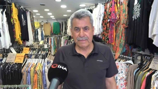 Yaralı kargayı Bursalı esnaf kurtardı
