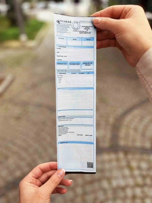 Yardımsever iş insanı, binden fazla abonenin elektrik faturasını &ouml;dedi
