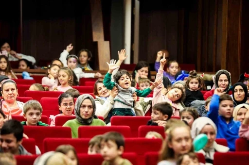 &rsquo;Yarıyıl Şenliği&rsquo;ne renkli final
