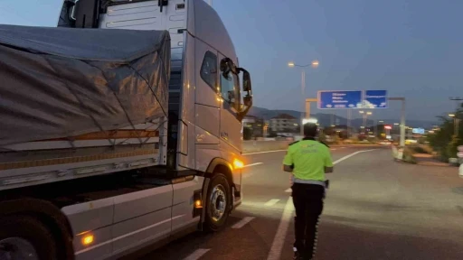 Yasak olmasına rağmen yola çıktı, cezayı yedi
