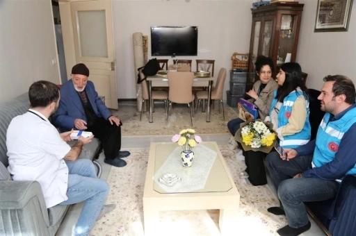 YAŞAM ile hayata bağlanıyorlar
