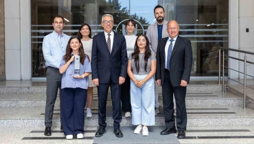 Yaşar &Uuml;niversitesi&rsquo;ne altın &ouml;d&uuml;l

