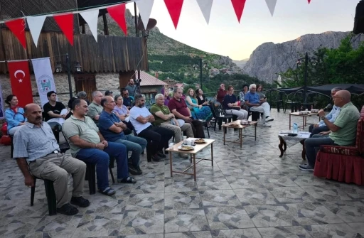 Yaşayan K&uuml;t&uuml;phane S&ouml;yleşisinde Eğin k&uuml;lt&uuml;r&uuml; konuşuldu
