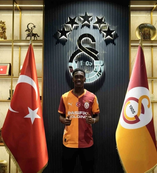 Yaser Asprilla, Galatasaray&rsquo;ın 9. Kolombiyalı futbolcusu oldu
