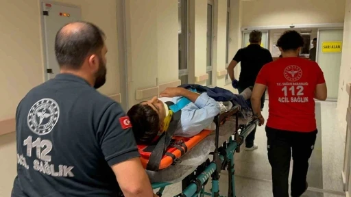 Yaşı küçük sürücü kaza yaptı: 2 yaralı
