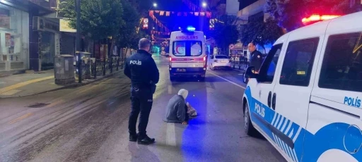 Yaşlı kadına otomobille çarpıp olay yerinden kaçan sürücü kayıplara karıştı
