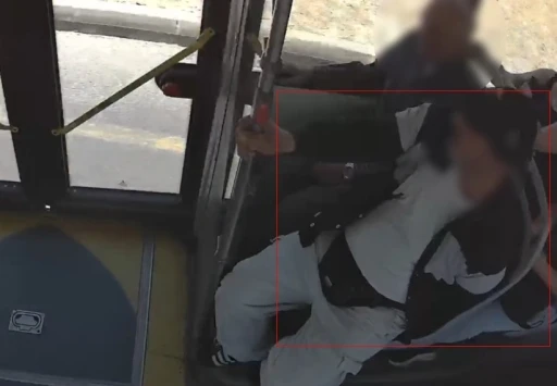 Yaşlıları soyan yankesici suçüstü yakalandı: O anlar kamerada
