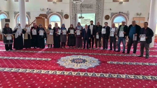 Yatağan&rsquo;da kutsal topraklara gidecek hacı adayları i&ccedil;in hac hazırlık semineri d&uuml;zenlendi
