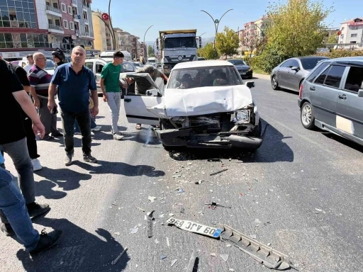 Yatağan’da trafik kazası: 3 yaralı
