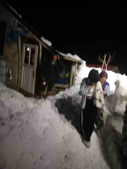 Yaylada rahatsızlanan kadın ekiplerce kurtarıldı
