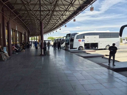 Yaz sezonu gelmesine rağmen otob&uuml;s seferlerinde durgunluk yaşanıyor
