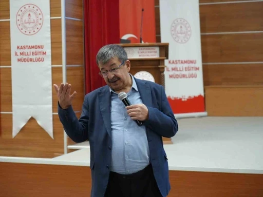 Yazar Hayati İnan&ccedil;: "İnsan kalbini &ccedil;er &ccedil;&ouml;ple doldurmamalıdır"
