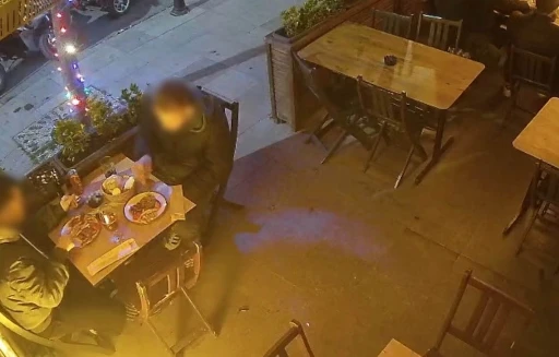 Yediler i&ccedil;tiler hesabı &ouml;demeye gelince ka&ccedil;tılar
