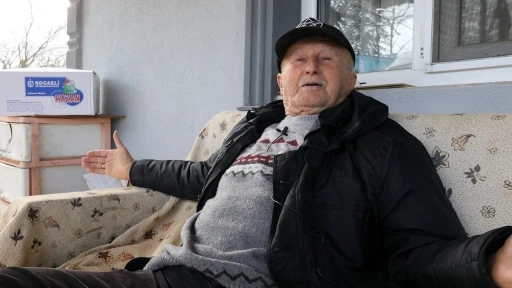 Yemek yapamayan 86 yaşındaki Necmettin dedenin imdadına "G&ouml;n&uuml;l Kazan" yetişti
