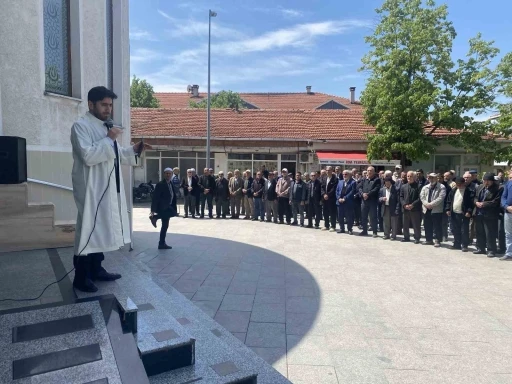 Yenice’de cuma namazı sonrası yağmur duası

