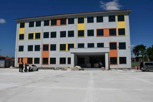 Yeni&ccedil;iftlik&rsquo;e eğitim yatırımı
