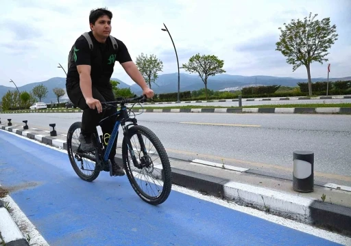 Yenilenen bisiklet yolu öğrencilerden tam not aldı
