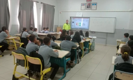 Yenipazar’da öğrencilere trafik eğitimi verildi
