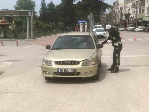 Yenişehir’de Trafik Haftası etkinliği: Emniyet ve Jandarma’dan ortak bilinçlendirme çalışması
