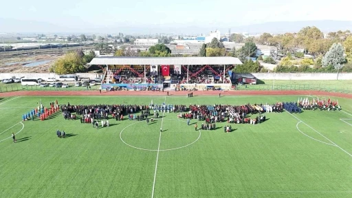 Yenişehir stadyumunda cumhuriyet coşkusu