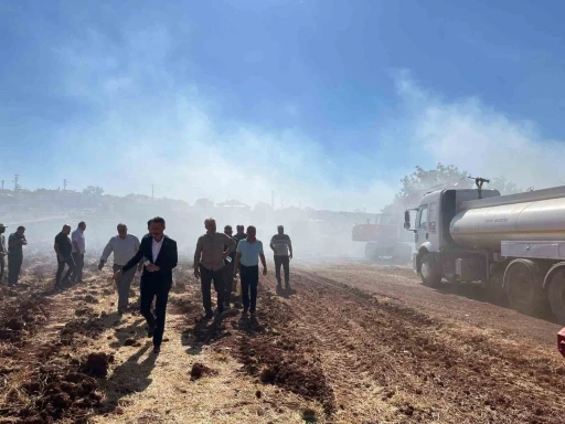 Yerleşim yerlerini tehdit eden yangına, havadan ve karadan müdahale edildi
