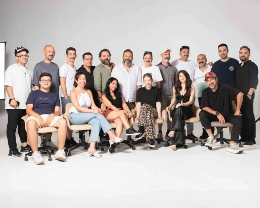 Yerli komedi filminin ikincisinin afişi yayınlandı
