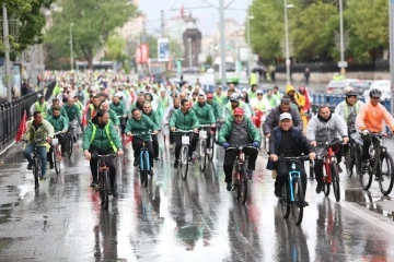 Yeşilay Bisiklet Tur’u yoğun katılımla gerçekleşti
