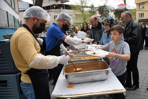 Yeşilova Mahallesi’nde 1000 kişilik iftar sofrası
