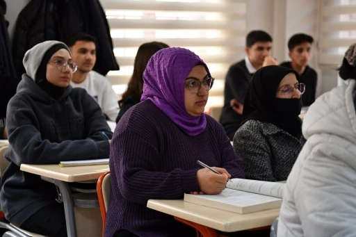 Yeşilyurt&rsquo;ta &ouml;ğrencilere ara tatilde &uuml;cretsiz LGS ve DYK hazırlık kursları
